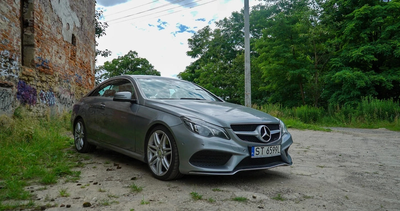 Mercedes-Benz Klasa E cena 104550 przebieg: 148500, rok produkcji 2017 z Gliwice małe 631